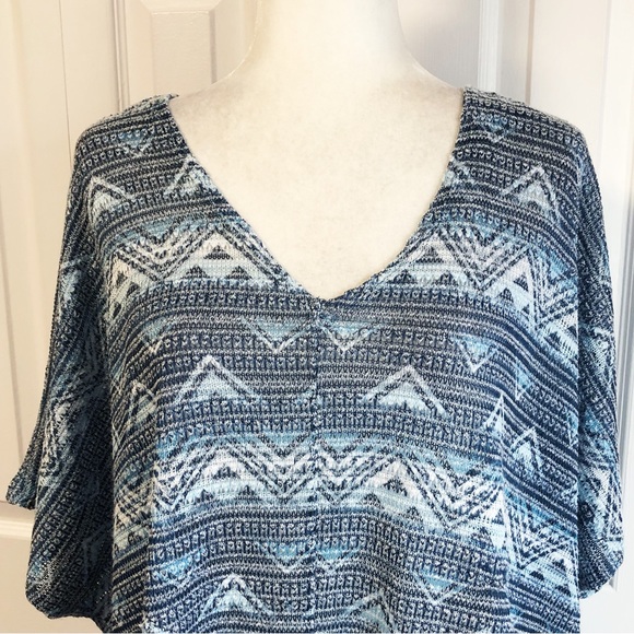 Almost Famous Blue Boho Tribal Print Fringe Poncho Top XL - Picture 2 of 16